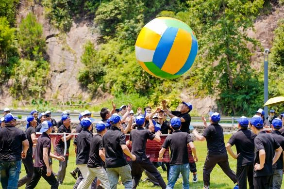 Ride Out the Storm and Fight to the End - BRIDGOLD Organized Outdoor Development Activity at Wencheng County