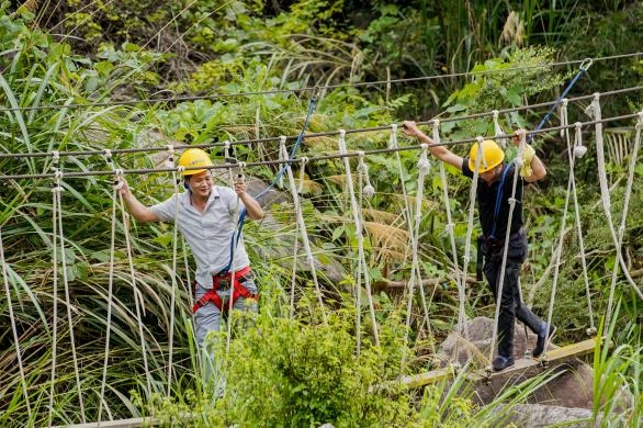 Ride Out the Storm and Fight to the End - BRIDGOLD Organized Outdoor Development Activity at Wencheng County